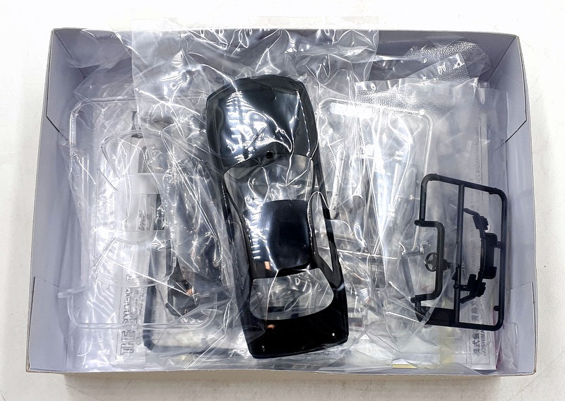 Aoshima 1/32 Scale Unbuilt Kit 06793 - Nissan Skyline R32 Initial D The Snap Kit