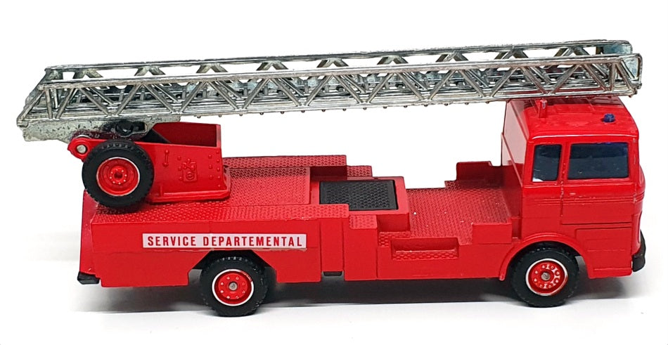 Solido 1/50 Scale 3111 - Mercedes Benz Fire Engine Truck - Red