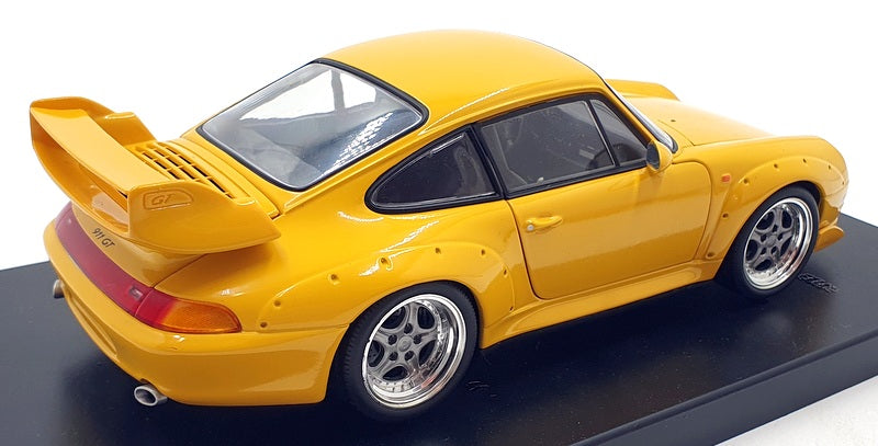 UT Models 1/18 Scale Diecast 27832 - Porsche 911 GT2 1997 - Yellow