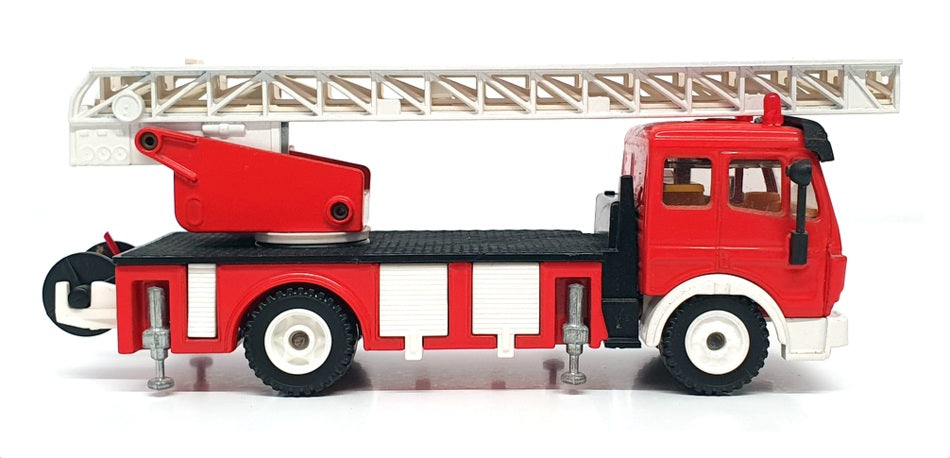 Siku 1/55 Scale 2819 - Mercedes Benz Fire Engine - Red/White/Black