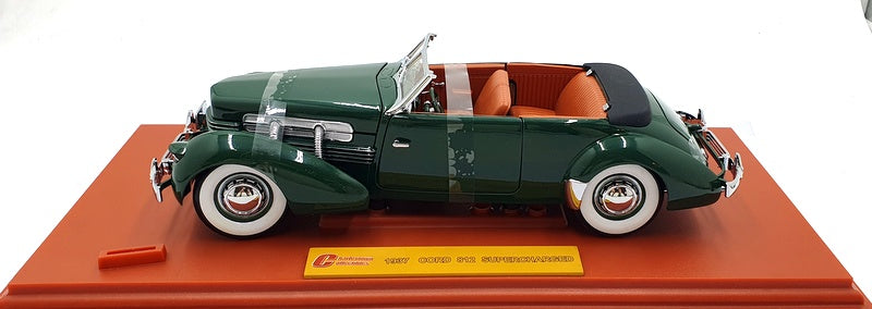 Charlestown Collectibles 1/18 Scale CT-68646 - 1937 Cord 812 Supercharged Green