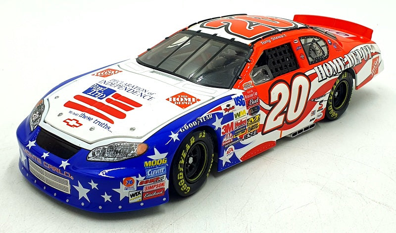 Action 1/24 Scale 401823 - Chevrolet Monte Carlo 2003 Home Depot NASCAR #20