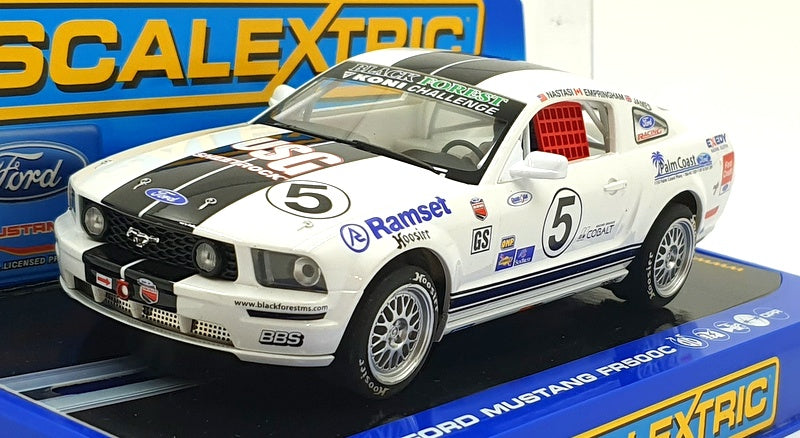 Scalextric 1/32 Scale Slot Car C2774 - Ford Mustang #5 FR 500C