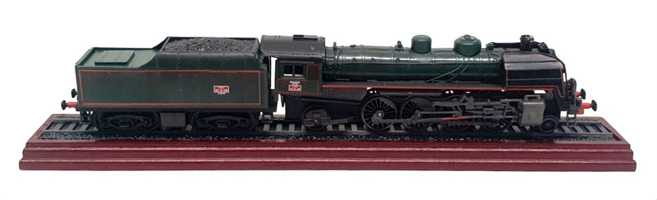 Atlas Editions 3 904 036 - SNCF 4-6-4 Class Static Locomotive Boulogne