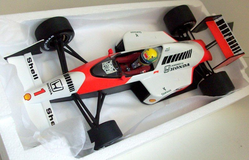 MINICHAMPS 1/18 - 540 891801 McLaren Honda MP 4-5 Ayrton Senna 1989