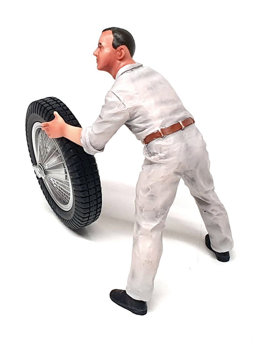 Le Mans Miniatures 1/18 Scale Figure FLM118044-D2 - Georges Wheel Mechanic 1930s