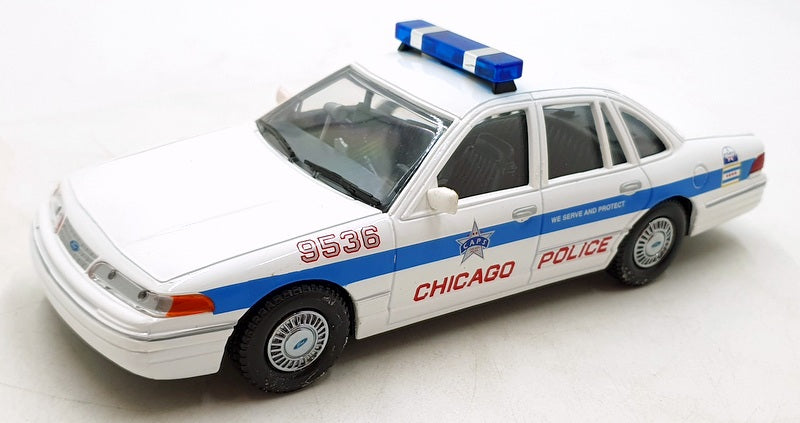 Code 3 Collectibles 1/24 scale Diecast 2724L Ford Crown Victoria Chicago Police