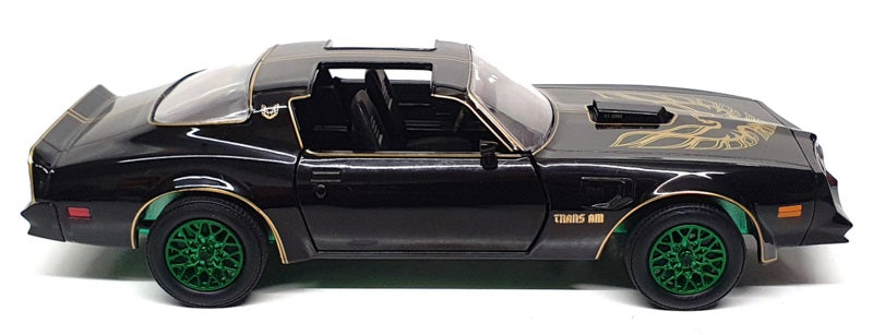 Greenlight 1/24 Scale 84013 1977 Pontiac Trans Am Smokey & The Bandit Grn Wheels