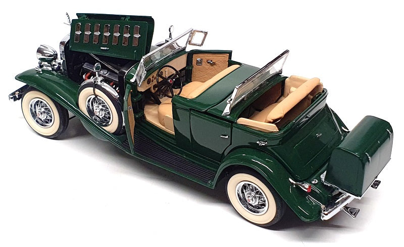 Danbury Mint 1/24 Scale DAN33 - 1932 Cadillac V-16 Sport Phaeton - Green