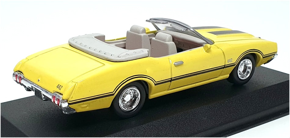 NewRay 1/43 Scale Diecast 48756 - 1970 Oldsmobile 4-4-2 - Yellow