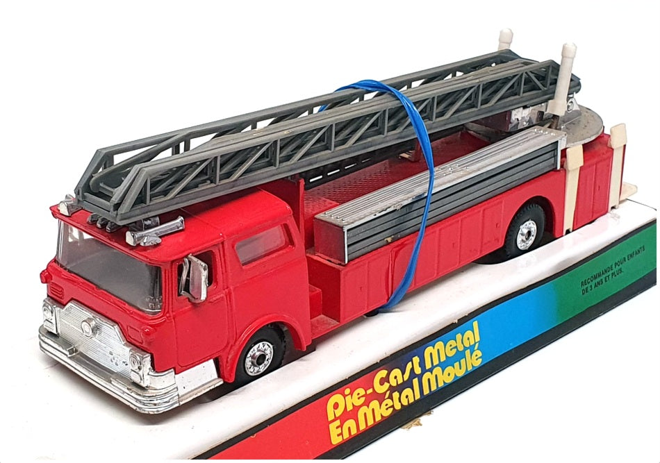 Model Power Playart 24523E Mack Fire Engine Red — R.M.Toys Ltd