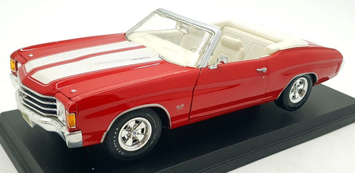 Maisto 1/18 Scale Diecast 31892 1972 Chevrolet Chevelle SS454 - Red