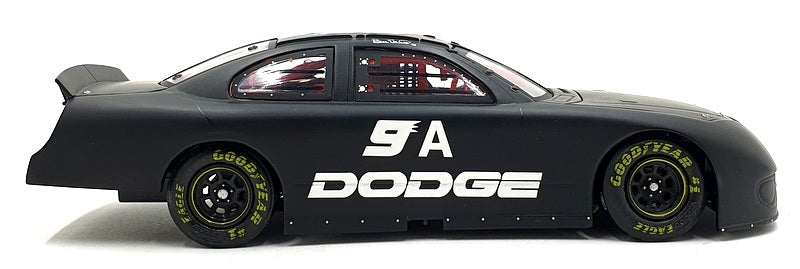 Action 1/24 Scale 101582 - Dodge Intrepid R/T 2001 Dodge NASCAR #9