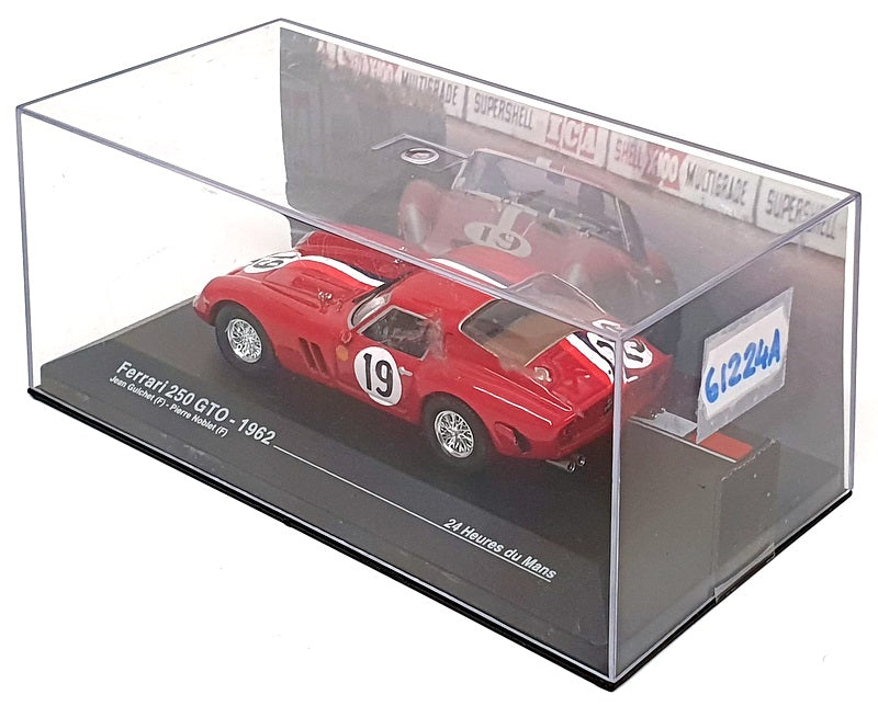 Altaya 1/43 Scale 61224B - Maserati 300S #15 24H Le Mans 1955 - Red