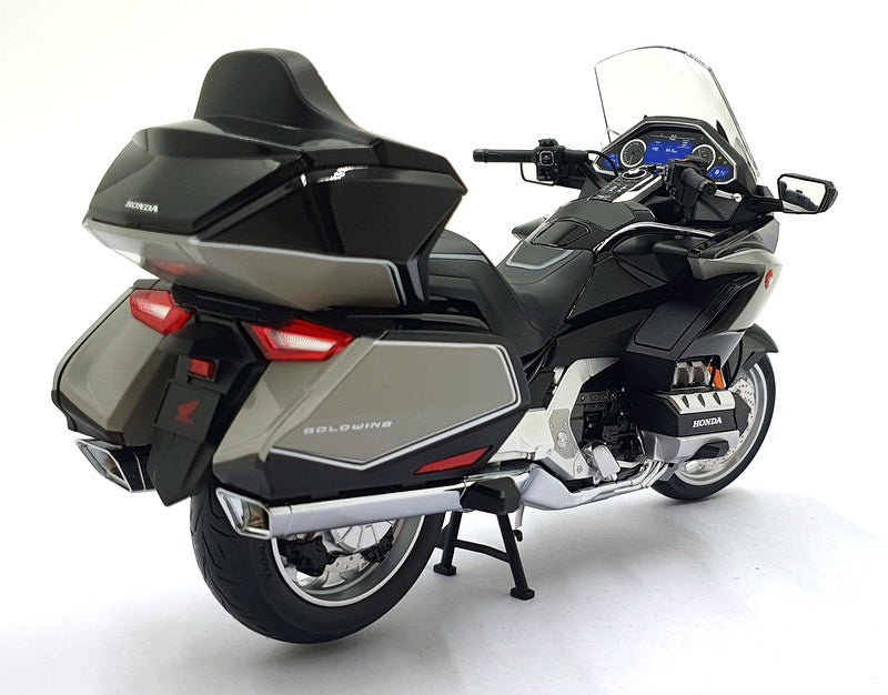 LCD Models 1/12 Scale 021761 - Honda Gold Wing Motorbike  - Met. Grey