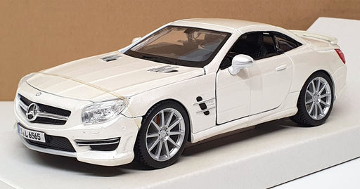 Burago 1/24 Scale 18-21066 - Mercedes Benz SL65 AMG Hardtop - Met White