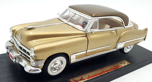 Road Legends 1/18 Scale 92309 - 1949 Cadillac Coupe De Ville - Gold