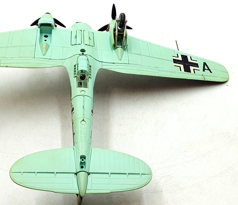 Corgi 1/72 Scale Diecast AA33701 Heinkel HE 111 H-3 Hindenberg Battle f Britain