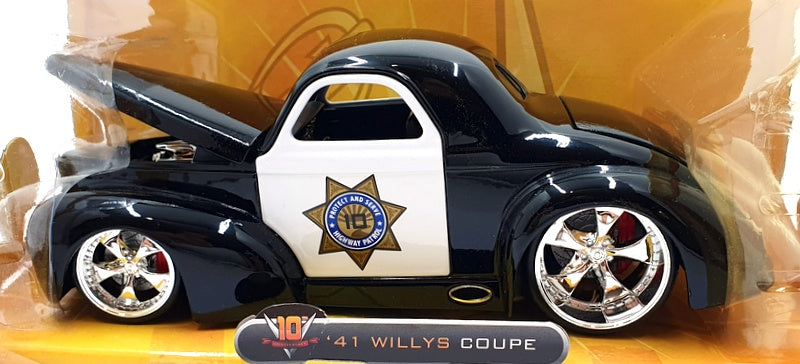 Jada - 1/24 Scale - 92347 Ford 1941 Willys Coupe Black/White 10th Anniversary Ed