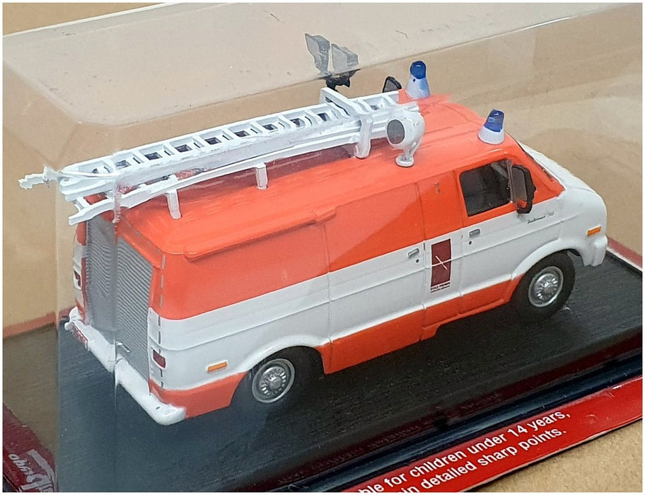 DelPrado 1/43 Scale DP25624 - 1997 Dodge Traderman 300 Van - Orange/White