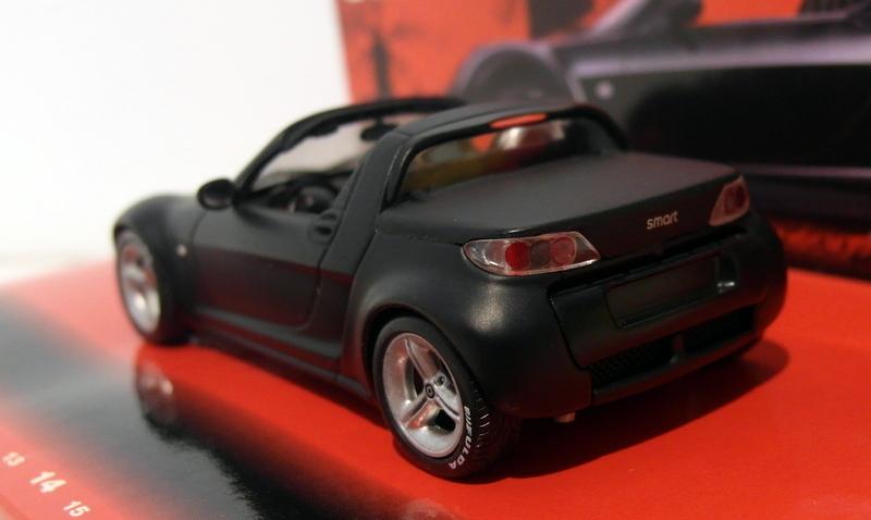 Minichamps 1/43 scale Diecast - 436 032132 Smart Roadster Fulda 2003 black