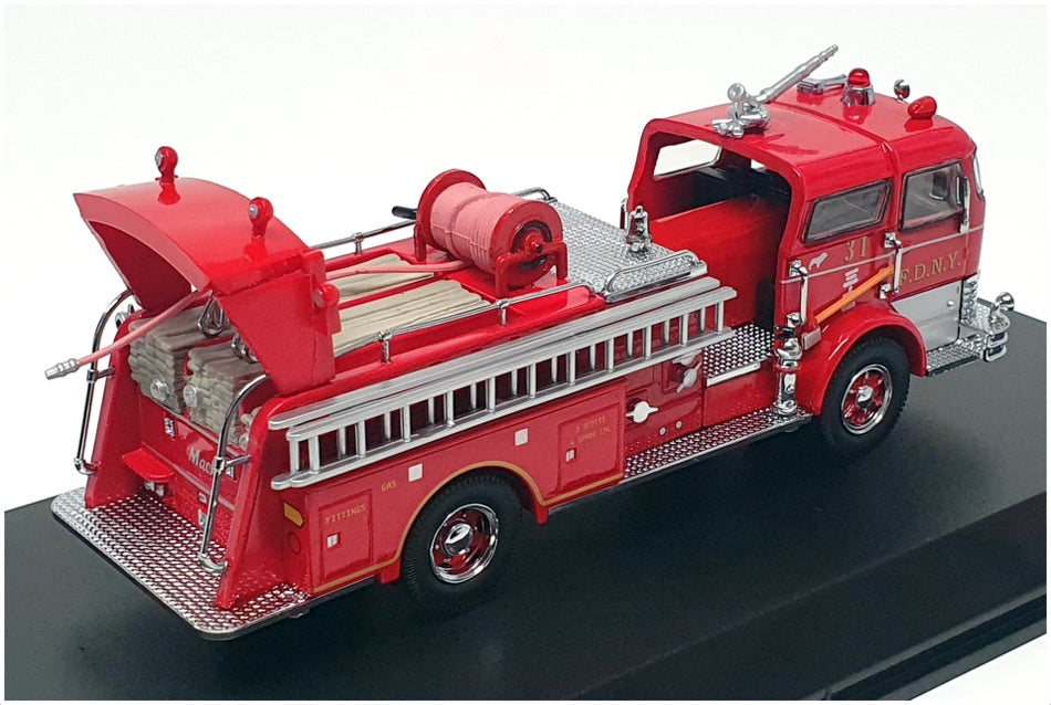 Code 3 Collectibles 1/64 Scale 12562 Mack CF Pumper Engine 31 FDNY Chief Cassano