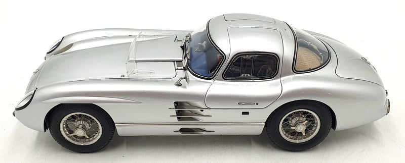 CMC 1/18 Scale Diecast M-088 - Mercedes-Benz 300 SLR 1955 Uhlenhaut - Silver