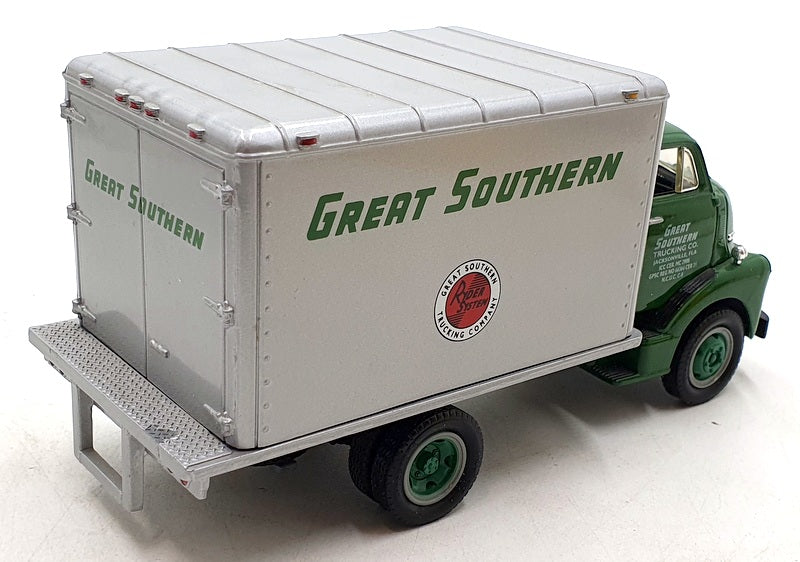 First Gear 1/34 Scale Diecast 19-1031 - 1952 GMC Drey Good Van Great Southern