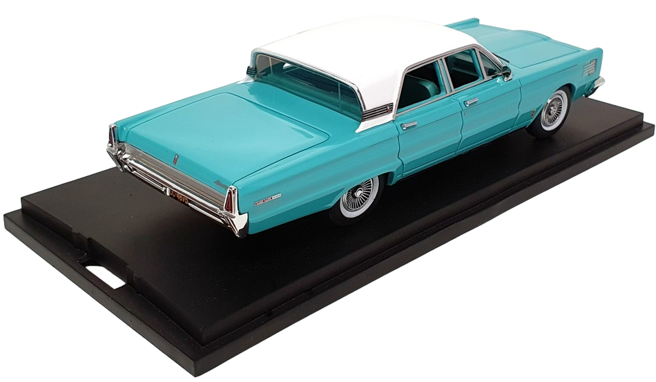 Goldvarg 1/43 Scale GC-027A - 1965 Mercury Park Lane - Breezeway Aquamarine