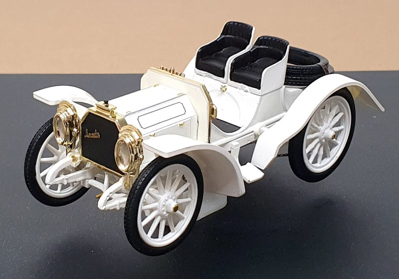 Ixo 1/43 Scale B6 604 1004 - 1902 Mercedes Benz Simplex 40 PS - White