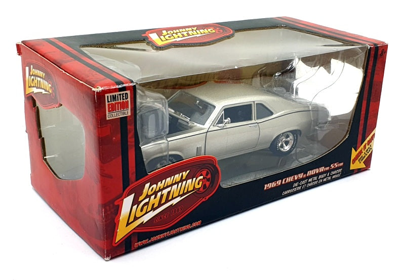 Johnny Lightning 1/24 Scale 53573 - 1969 Chevrolet Nova SS - Champagne