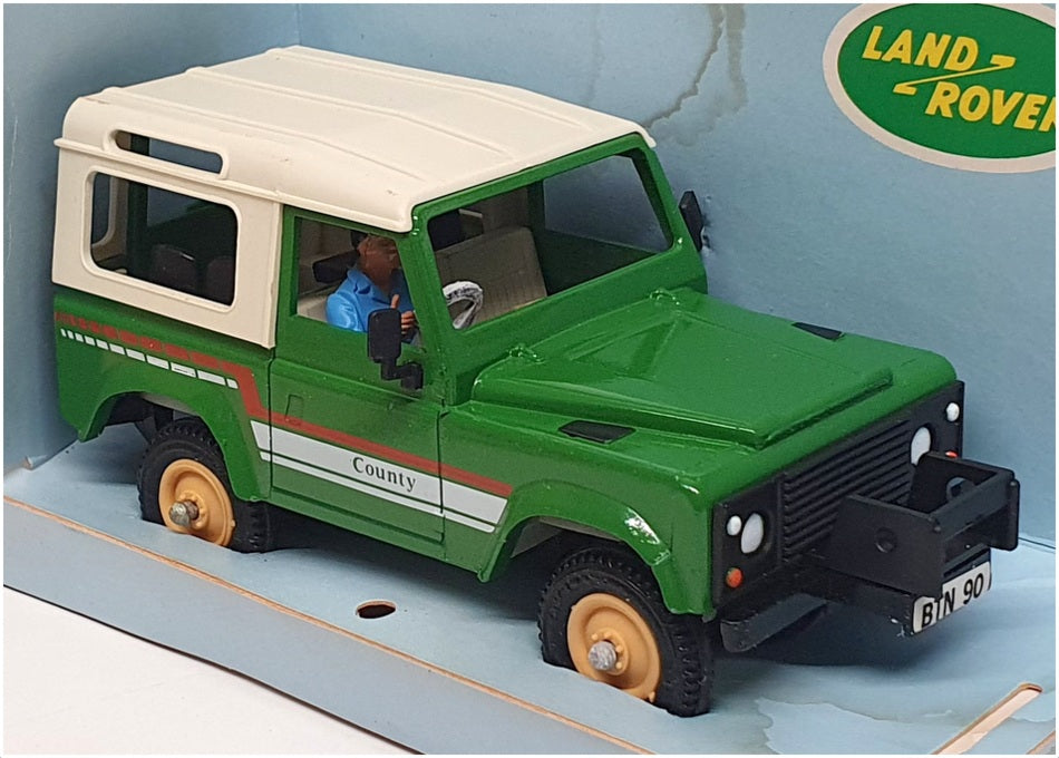 Britains 1/32 Scale 9512 - Farm Land Rover With Driver - Green