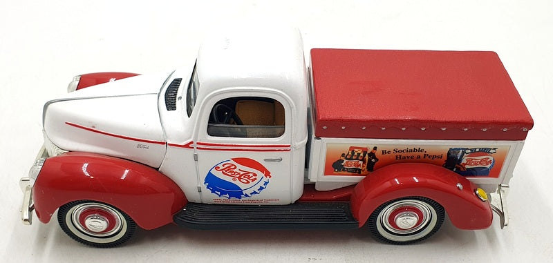 Golden Wheel 1/18 Scale Diecast 35401 - 1940 Ford Pepsi Cola Coin Bank - Red