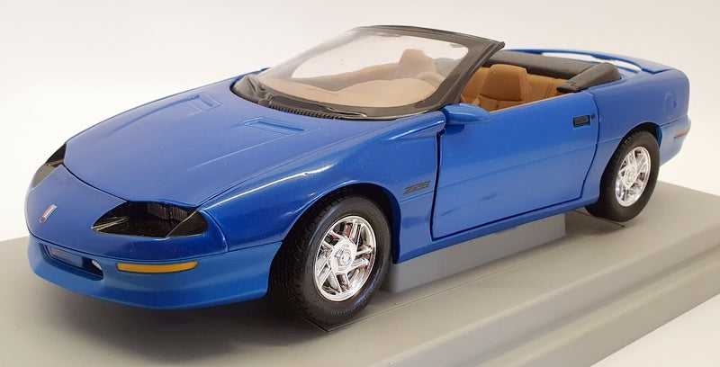 ERTL 1/18 Scale Diecast 7207 - 1996 Chevrolet Camaro Z28 - Blue