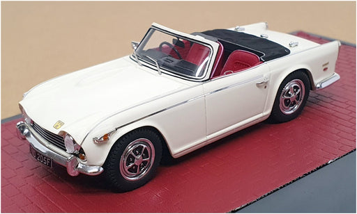 Matrix 1/43 Scale MX41902-043 - 1967-68 Triumph TR5 PI - New White