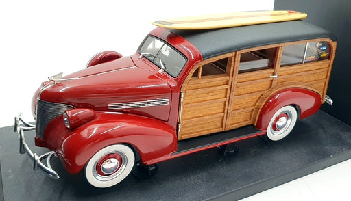 Sun Star 1/18 Scale 6176 - 1939 Chevrolet Woody Surf Wagon - Permanent Red