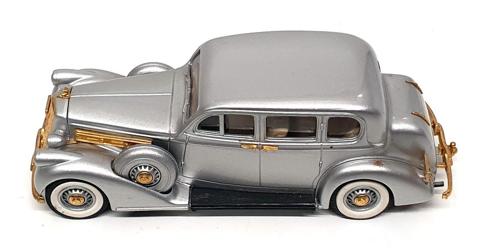 Brooklin Models 1/43 Scale CBT50 - 1936 Pierce Arrow 1601 Sedan - Silver