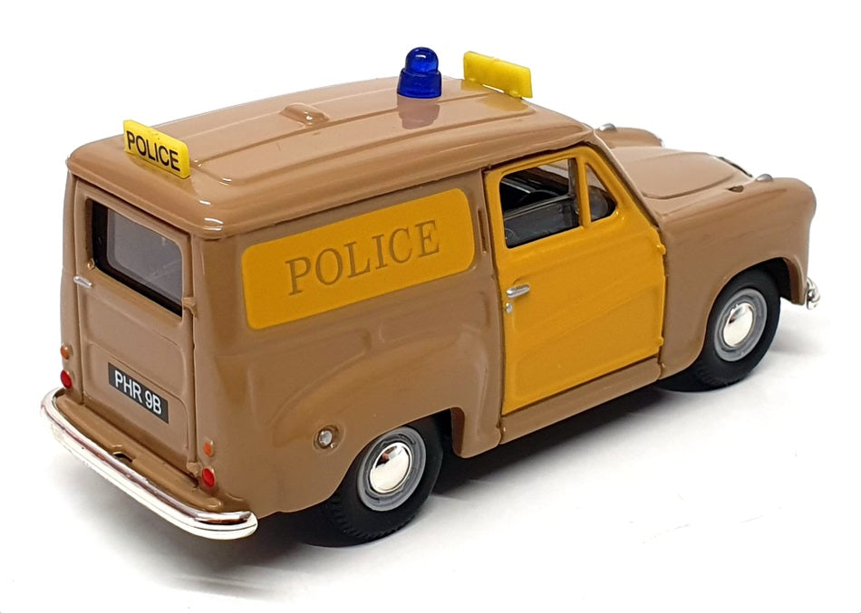 Vanguards 1/43 Scale VA17005 - 1956 Austin A35 Van - Wiltshire Constabulary