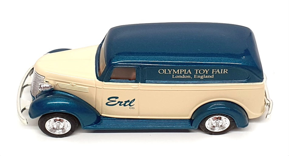 Ertl 12cm Long Diecast 2824VR - 1938 Chevrolet Panel Truck Olympia Toy Fair 1994