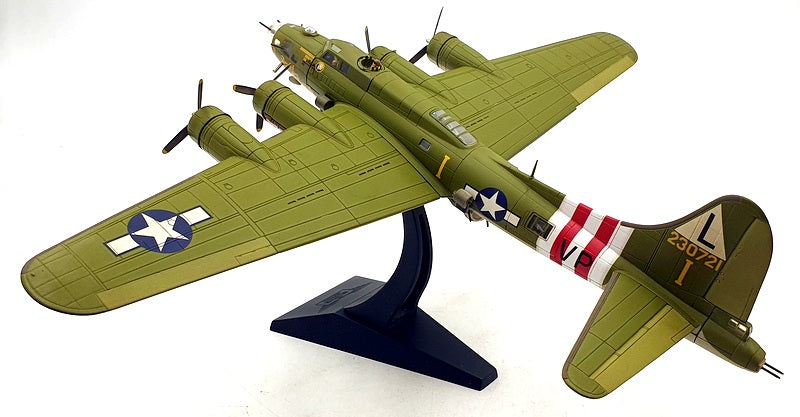 Corgi 1/72 Scale Diecast AA33302 - Boeing B-17F Flying Fortress Sweet & Lovely