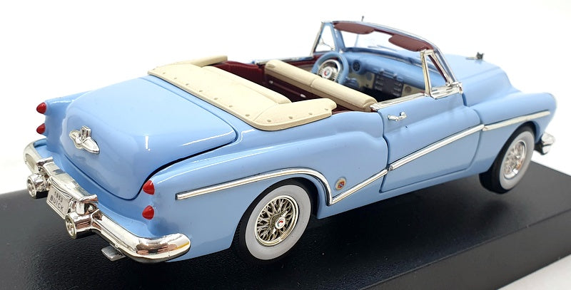 Signature 1/32 Scale Diecast 32321 - 1953 Buick Skylark - Light Blue