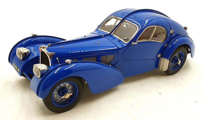 CMC 1/18 Scale Diecast M-083 Bugatti Typ 57 SC Atlantic Coupe 1938 - Blue