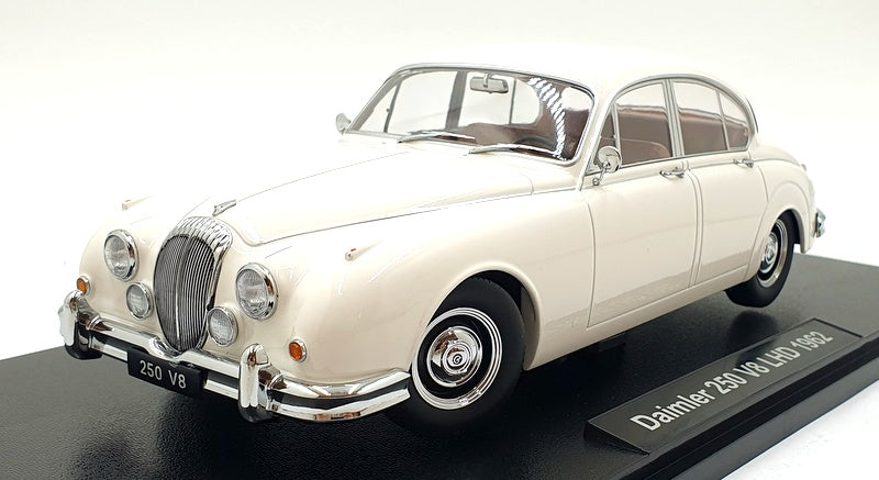 KK Scale 1/18 Scale KKDC181033 - 1962 Daimler 250 V8 LHD - White