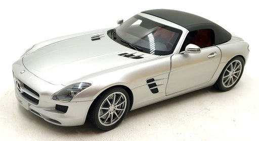 Minichamps 1/18 Scale Diecast DC211124W - Mercedes-Benz SLS AMG - Silver