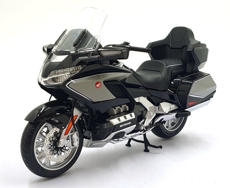 LCD Models 1/12 Scale 021761 - Honda Gold Wing Motorbike  - Met. Grey