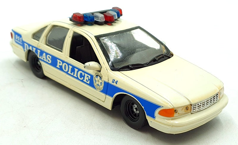Dimension 4 1/24 scale Diecast 2724N - Chevrolet Caprice Dallas Police