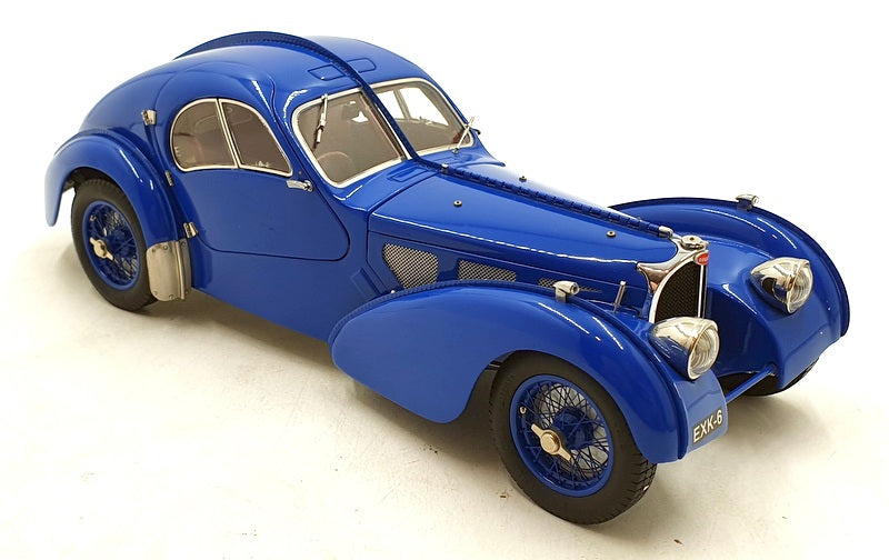 CMC 1/18 Scale Diecast M-083 Bugatti Typ 57 SC Atlantic Coupe 1938 - Blue