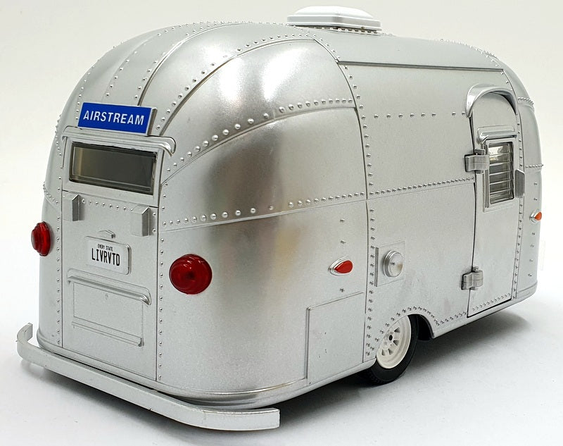 Greenlight 1/24 Scale Diecast 18228 - Airstream 16' Bambi