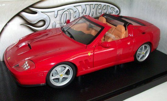 HOT WHEELS 1/18 - P4396 FERRARI SUPER AMERICA - RED