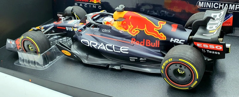 Minichamps 1/18 Scale 110 220001 Oracle Red Bull RB18 Verstappen #1 S.Arabia 22